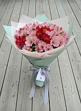 Букет цветов из:  Альстромерии в Кардымово