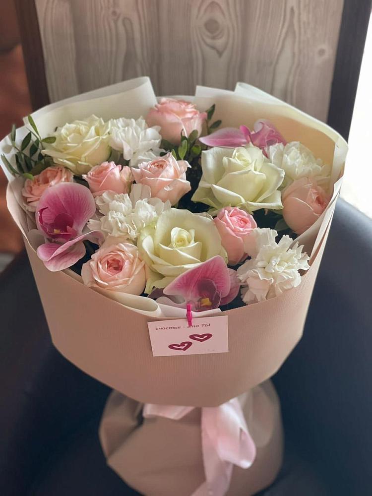 Букет цветов из: Орхидеи, Розы и Гвоздики в Кардымово