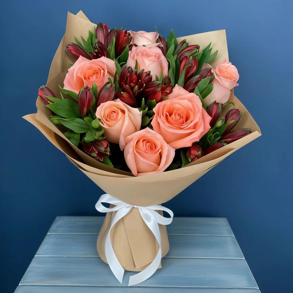 Букет цветов из: Розы и Альстромерии в Кардымово