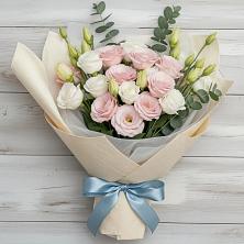 Букет цветов из:  Лизиантусы в Кардымово