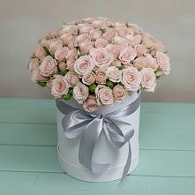 Цветочная композиция из Розы в шляпной коробке в Кардымово