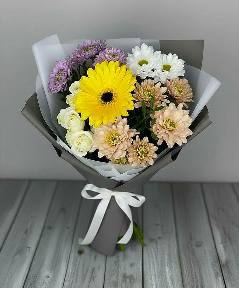 Букет цветов из: Розы, Герберы и Хризантемы в Кардымово