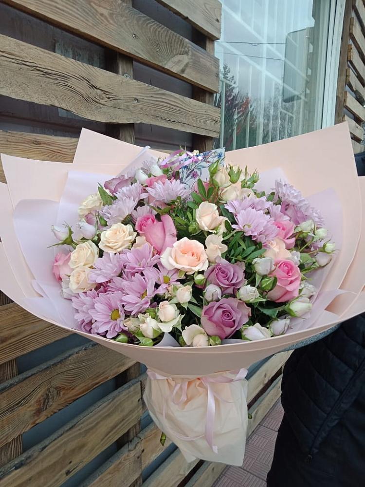 Букет цветов из: Розы и Хризантемы в Кардымово