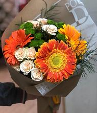 Букет цветов из:  Герберы, Хризантемы и Розы в Кардымово