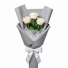 Букет 3 белые розы в Кардымово