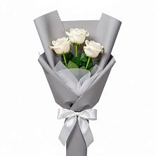 Букет 3 белые розы в Кардымово