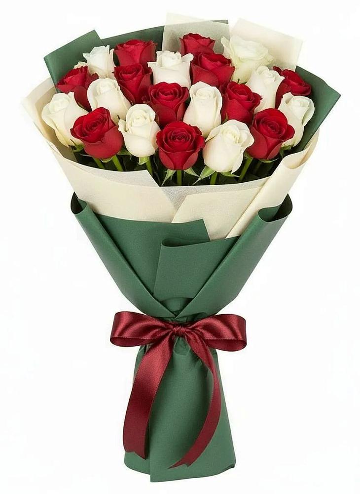 Букет Микс из красных и белых роз в Кардымово