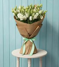 Букет цветов из:  Лизиантусы в Кардымово