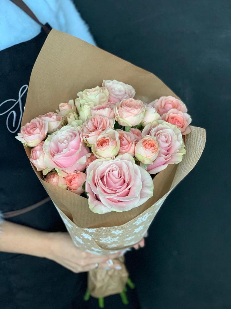 Букет цветов из: Хризантемы и Розы в Кардымово