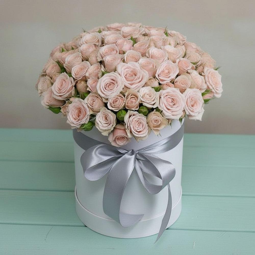 Цветочная композиция из Розы в шляпной коробке в Кардымово